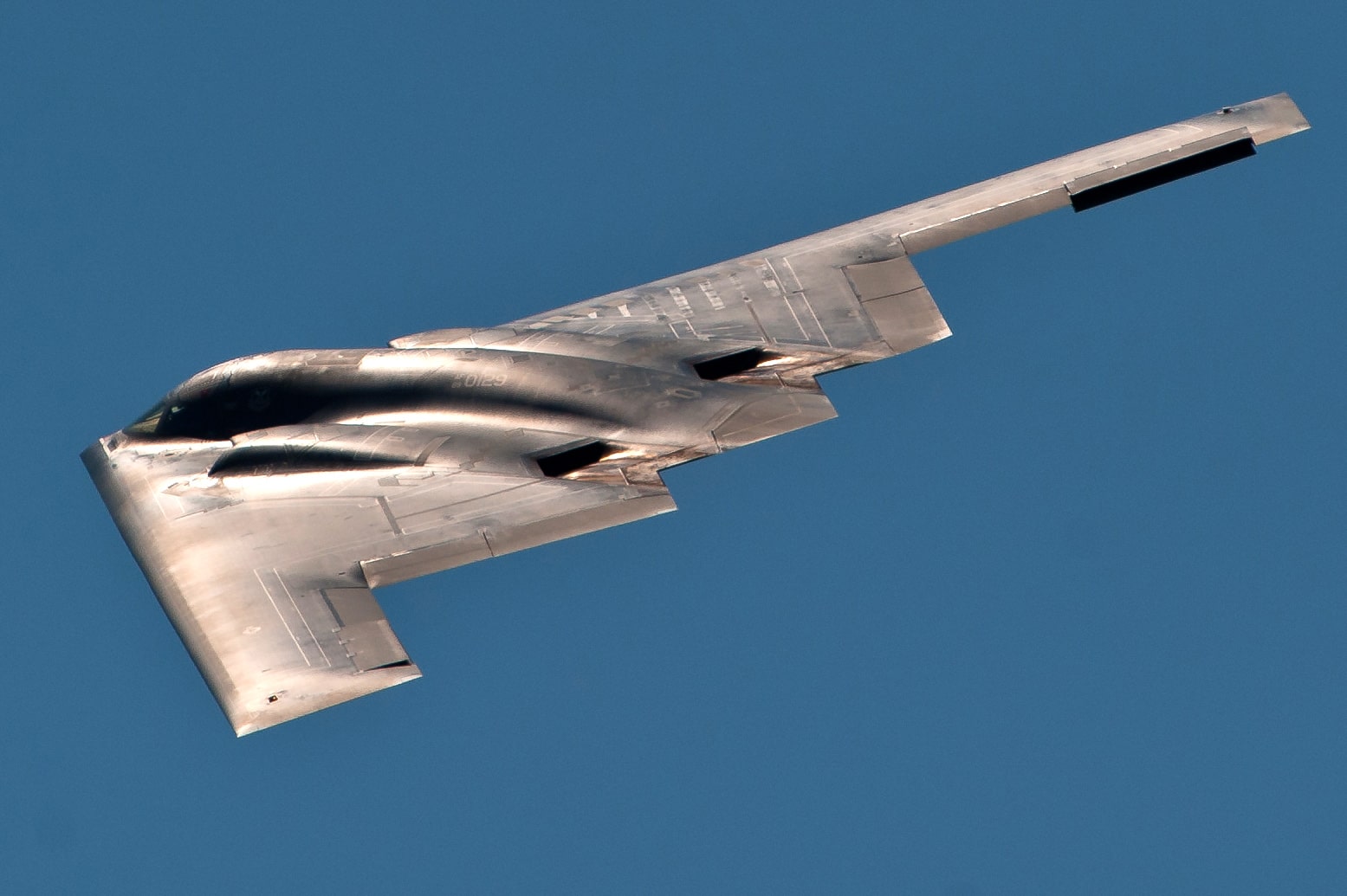 Б 02. B-2 Spirit Stealth Bomber. Бомбардировщик б2. Northrop b-2 Spirit. B-2 Spirit вооружение.